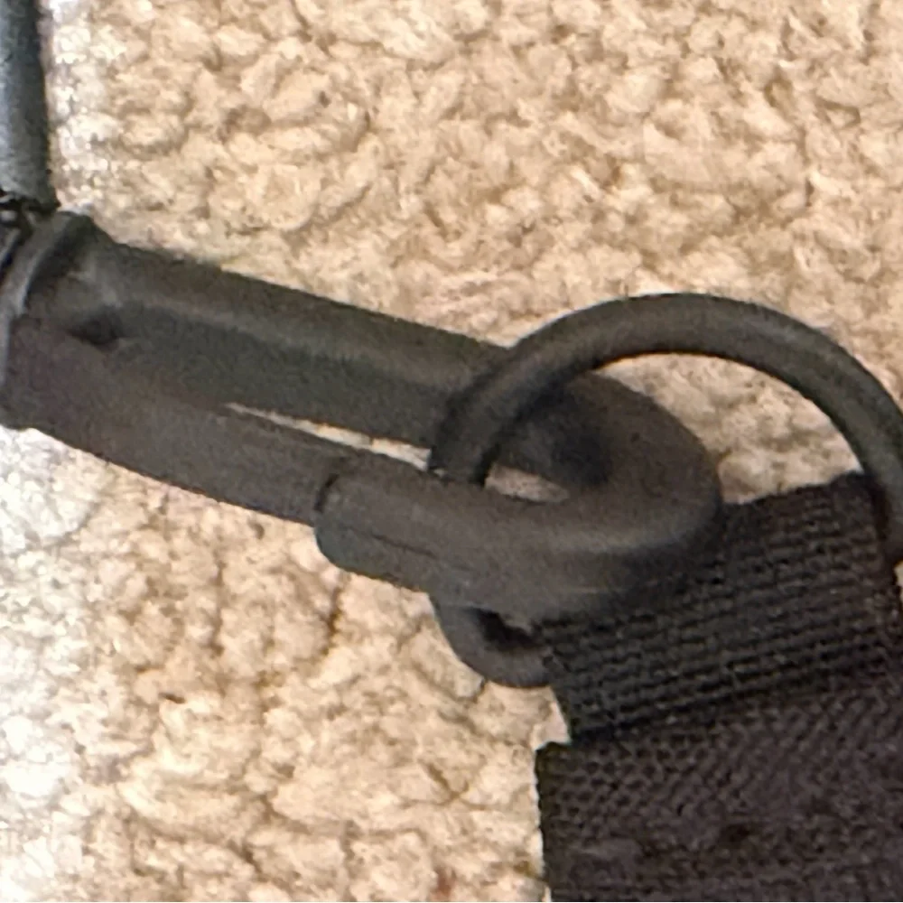 UNIVERSAL RADIO CASE WITH SHOULDER STRAP